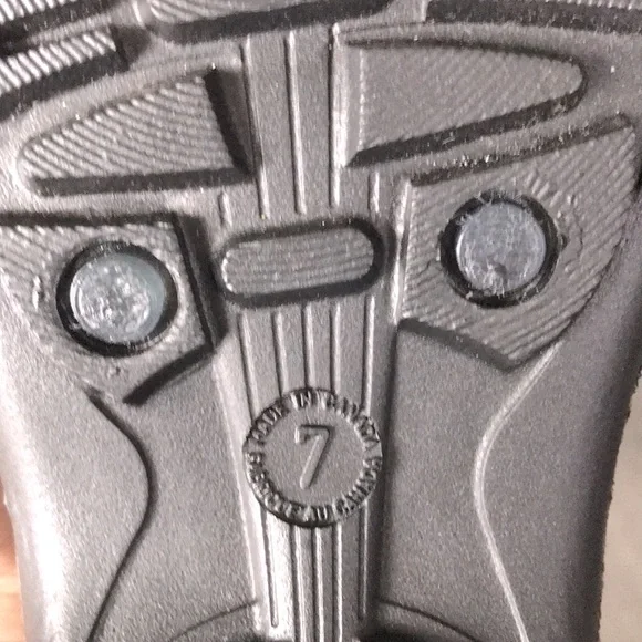 Kamik rain boots Size 7 - Picture 4 of 6